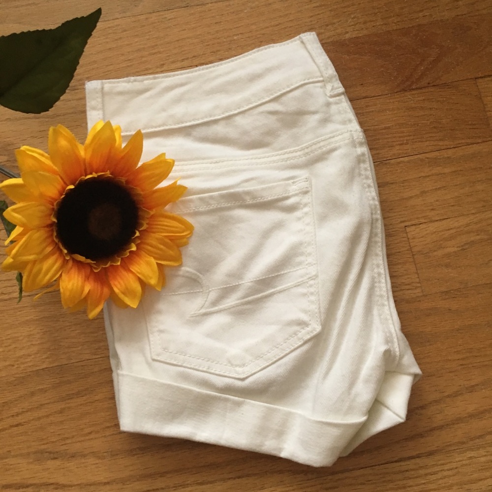 American Eagle White Shorts